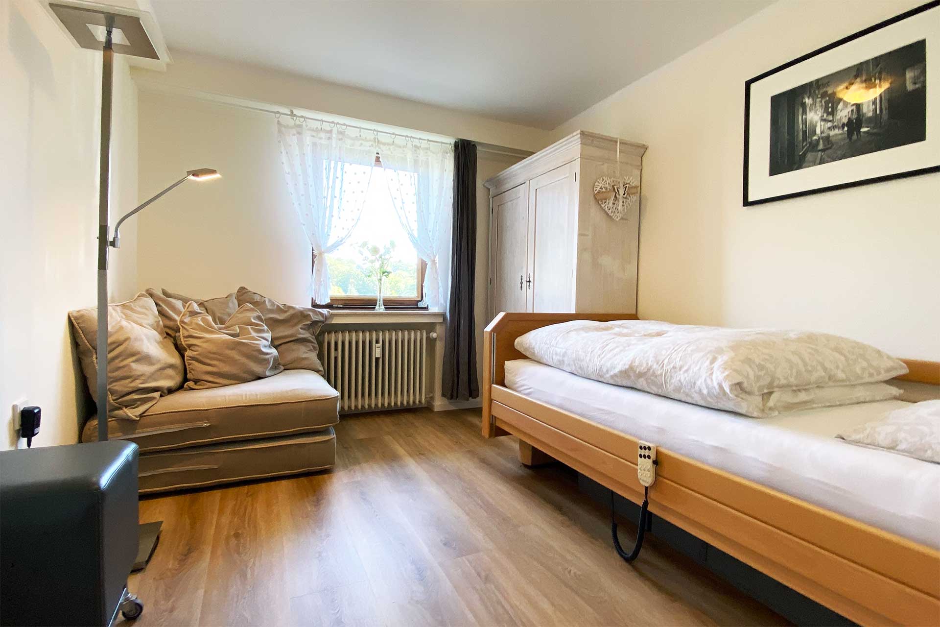 Schlafzimmer 2